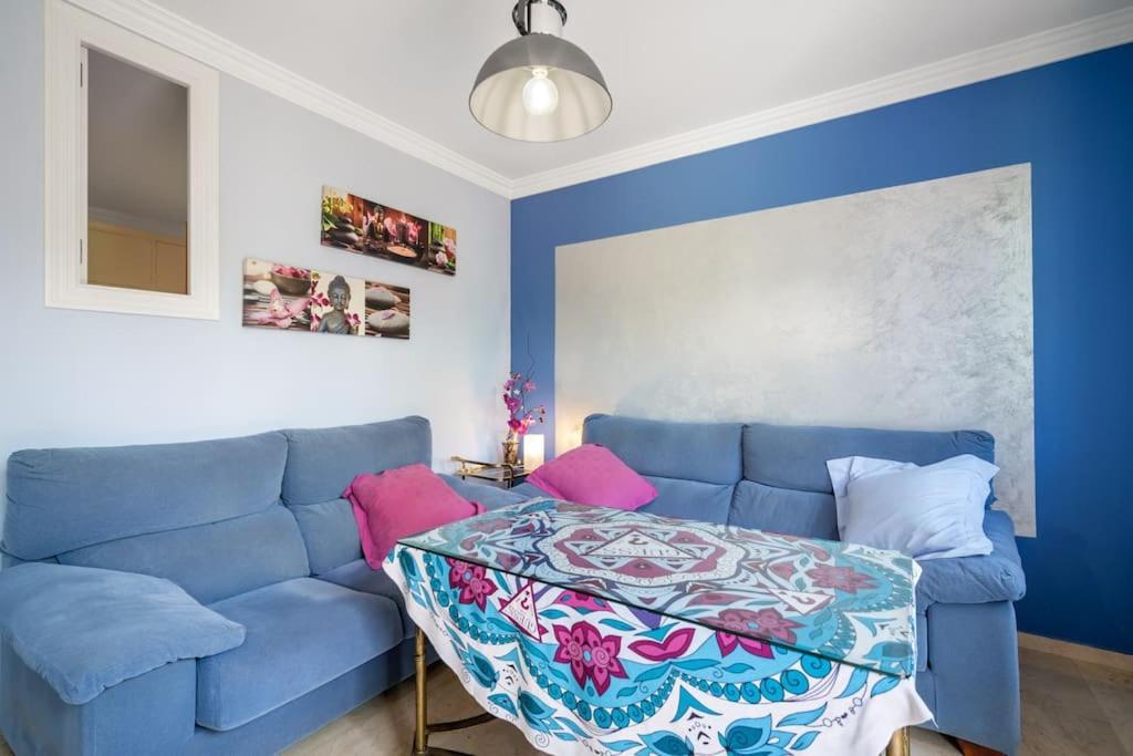 Unique 2 Bedroom In Golden Mile✺ Pool ✺ Parking